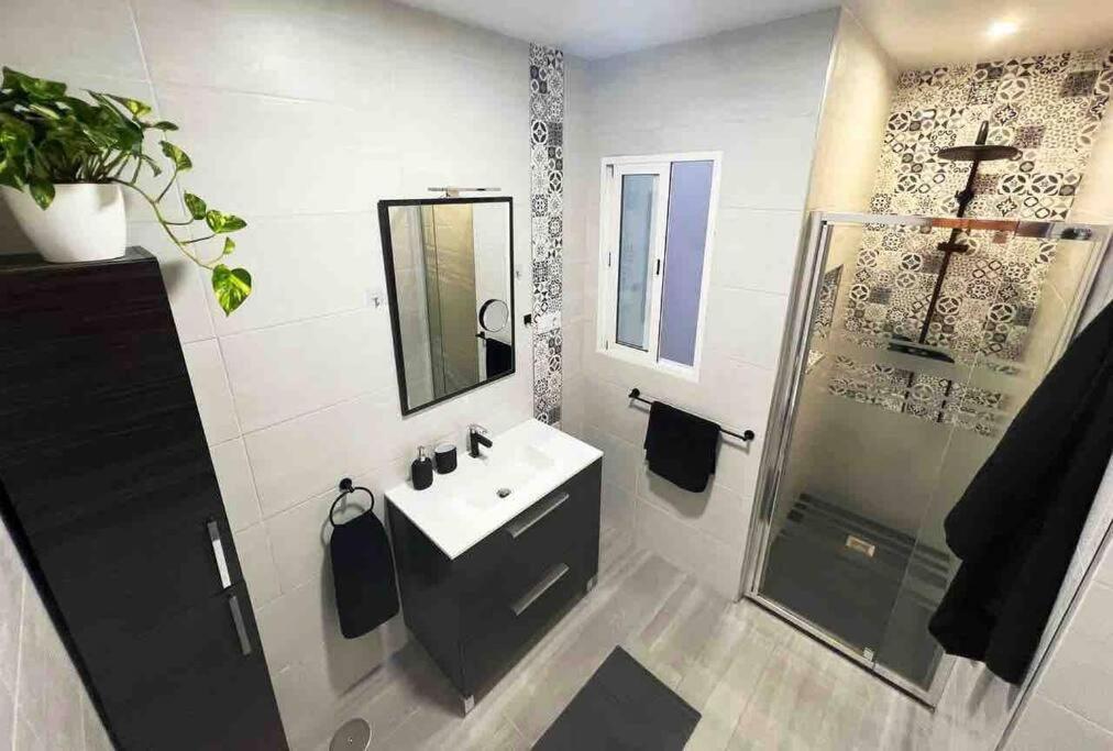 Apartamento Urban Zen Con Terraza Y Jacuzzi Лас-Пальмас-де-Гран-Канарія Екстер'єр фото